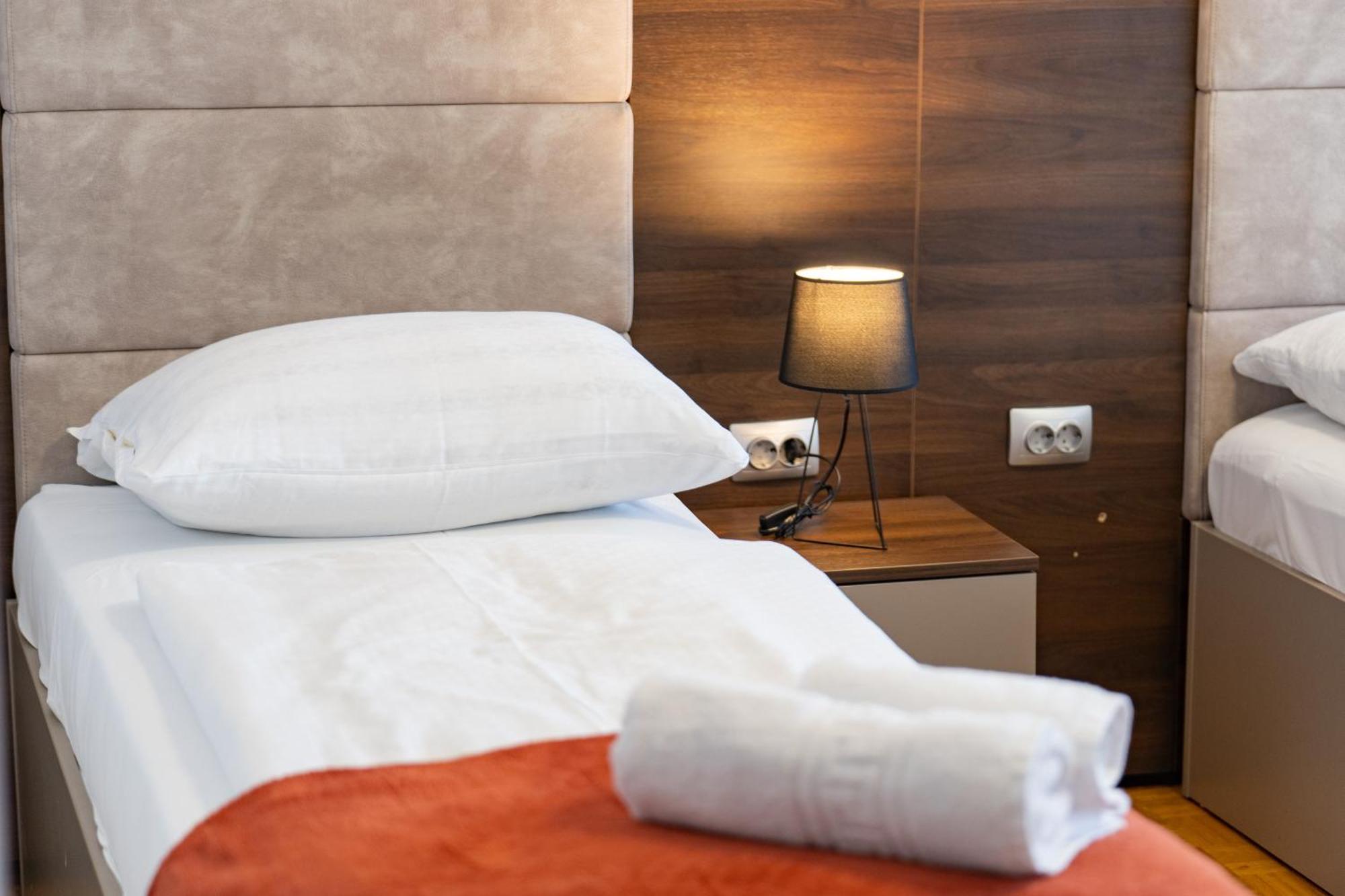 Artearia Hotel Bjelovar Eksteriør bilde