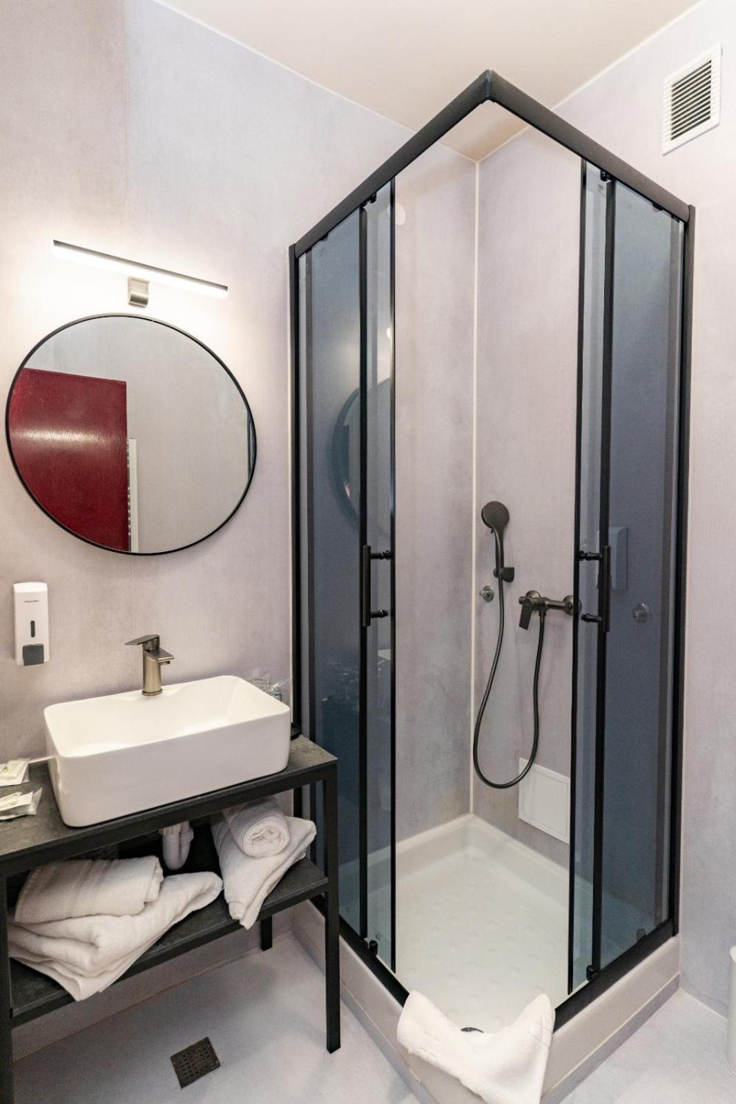 Artearia Hotel Bjelovar Eksteriør bilde